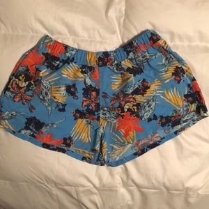 Patagonia barely baggies short